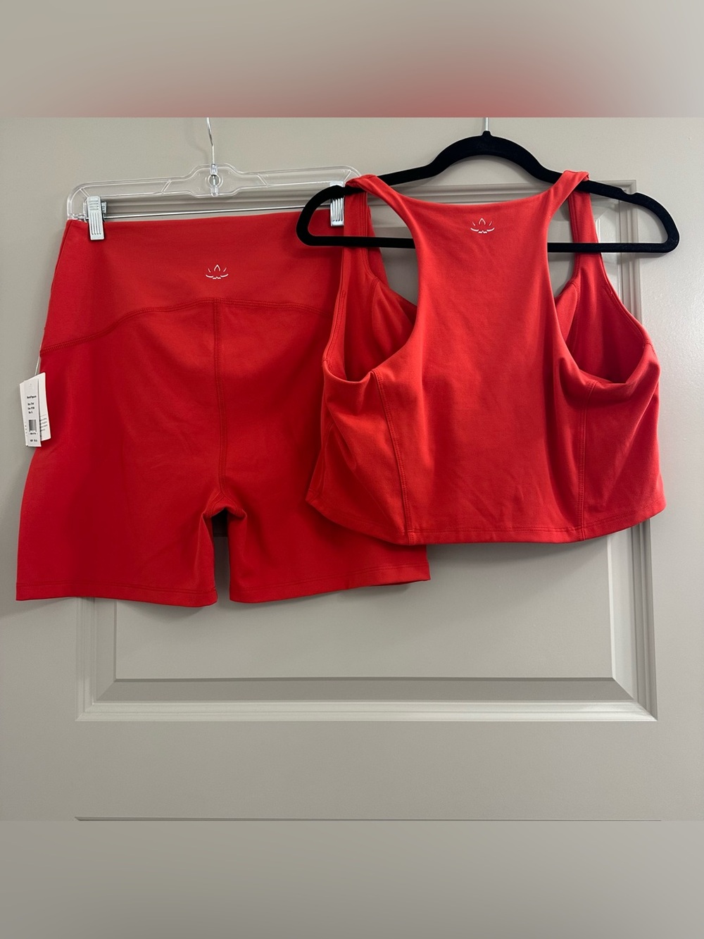 Beyond Yoga Set - Picture 2 of 3